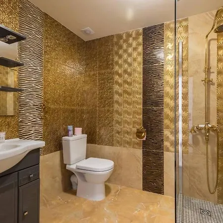 Bastide Saint Louis/ 8 Chambres *