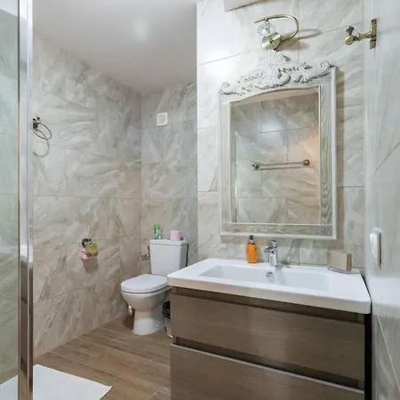 Bastide Saint Louis/ 8 Chambres 招待所 昂蒂布